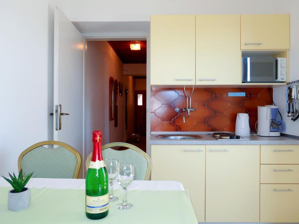 Apartment Ana - Rab166 By Interhome Barbat na Rabu Exterior photo